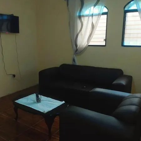 La Vie Est Belle Guest house *