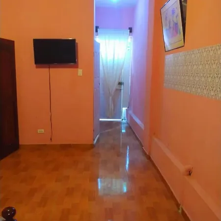 Guest house La Vie Est Belle *